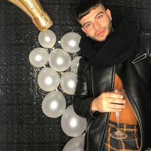 Meet your Posher, Yovanni